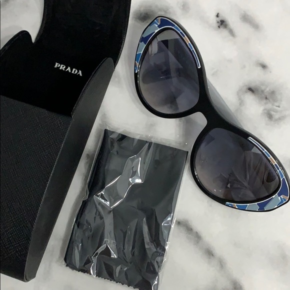 PRADA SUNGLASSES - Picture 1 of 7